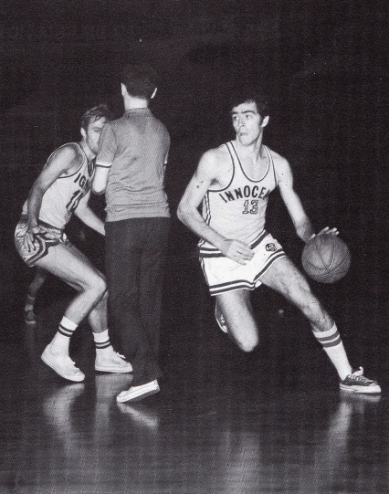 Paolo Bianchi sfrutta il blocco dell'arbitro Albanesi per liberarsi da Ossola